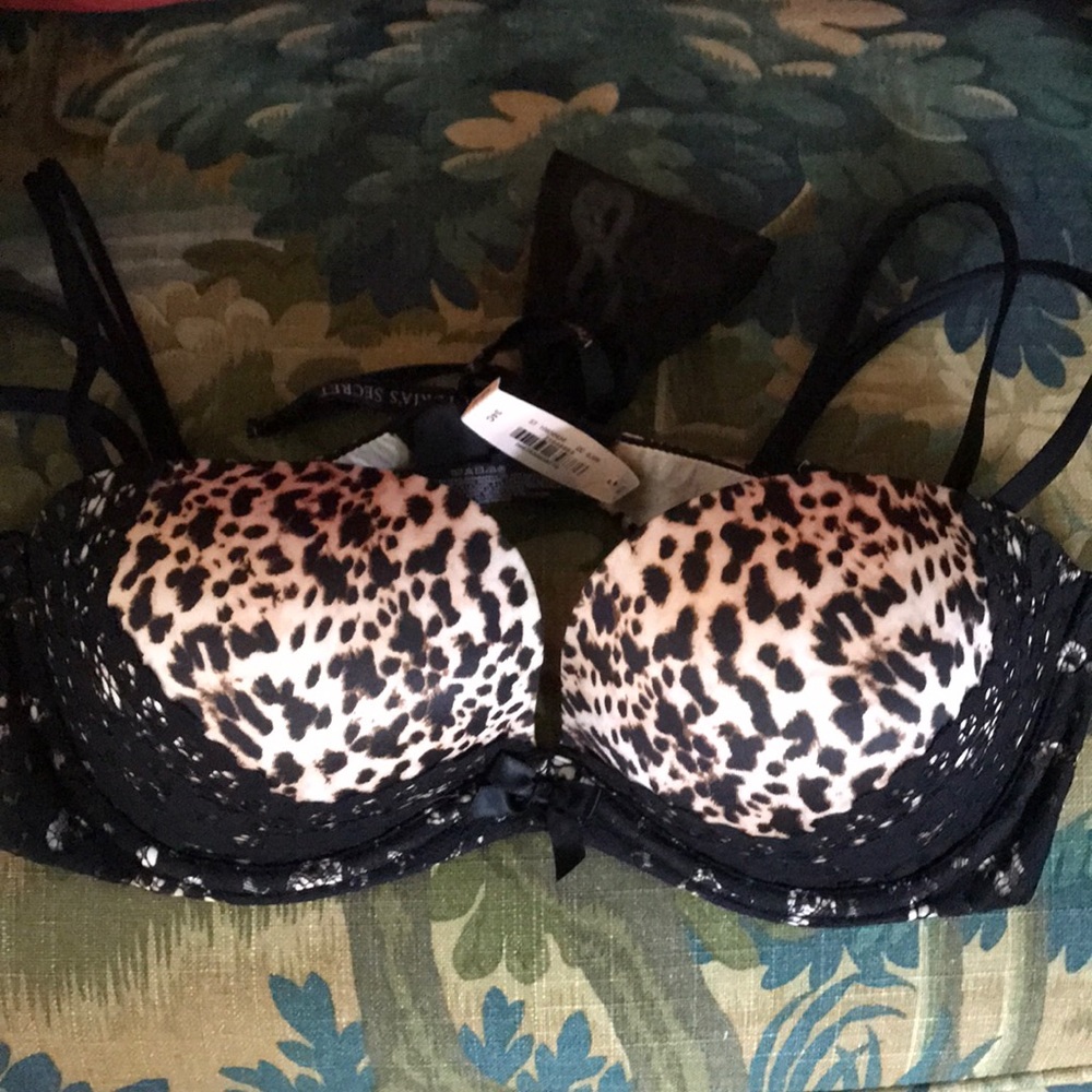 Victoria’s Secret Leopard & Lace 34C NWT!
